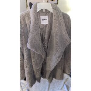 BB DAKOTA Fluffy Teddy Coat Medium Yellowstone Beth Fur Montana Colorado Medium